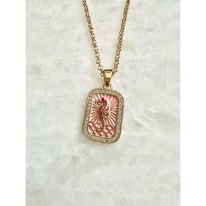 Hot and light pink seahorse pendant necklace ￼